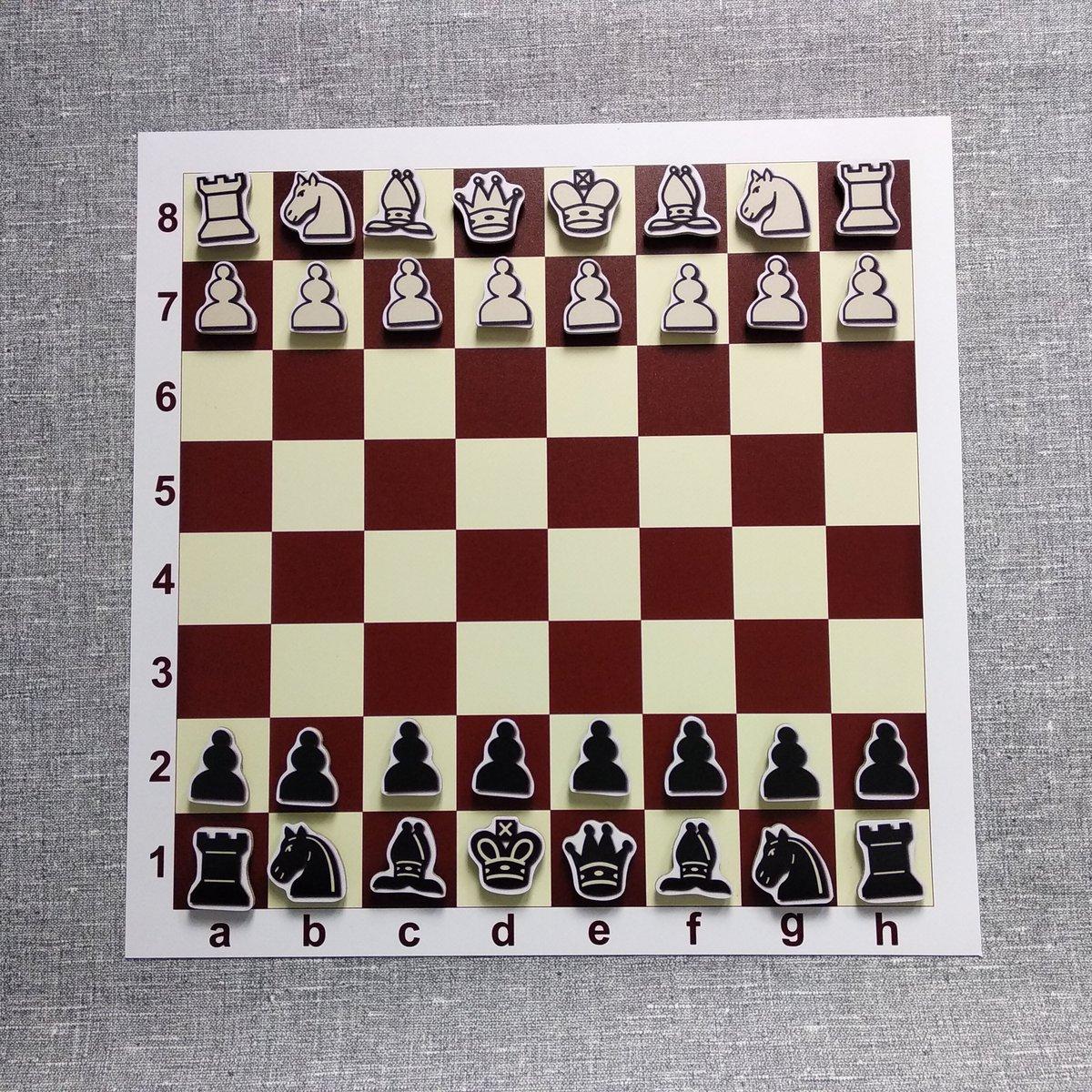 Шахи на магнітному килимку
