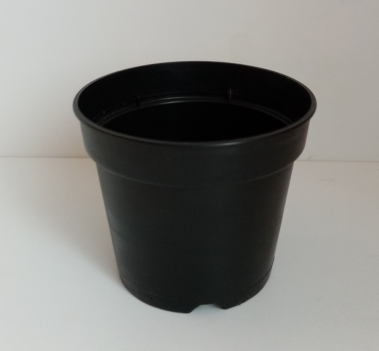 Горщик Польща KLODA / Клода круглий 7 л d - 22 см h - 21,5 см чорний