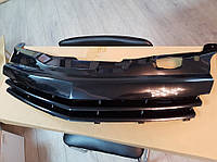 Тюнинговая решетка радиатора Opel Astra H GTC