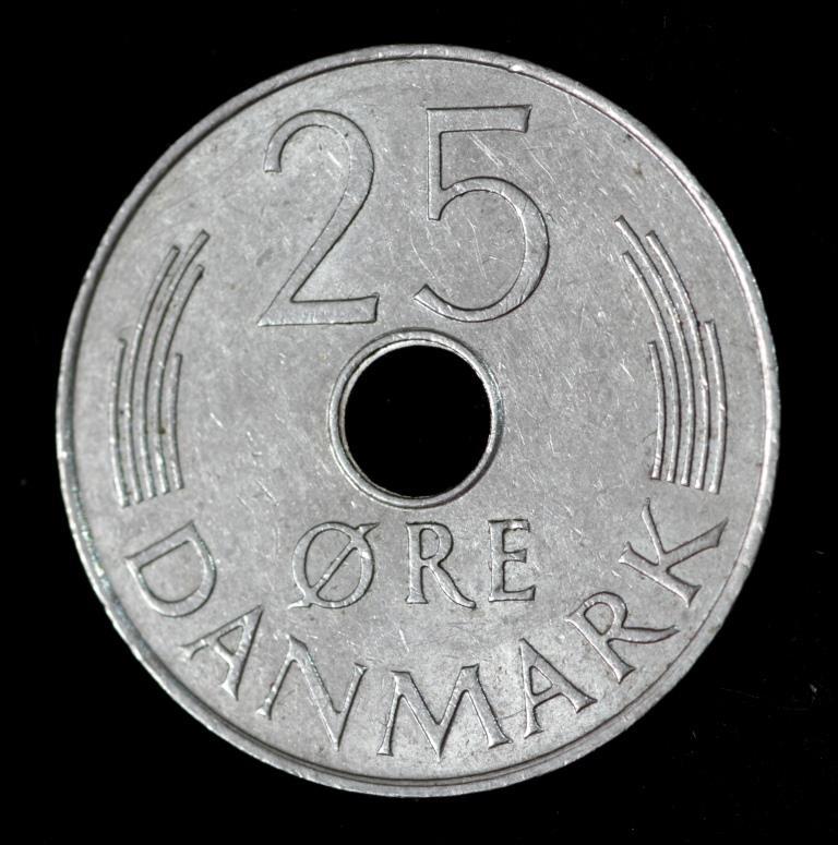 Монета Данії 25 ері 1976-78 рр.