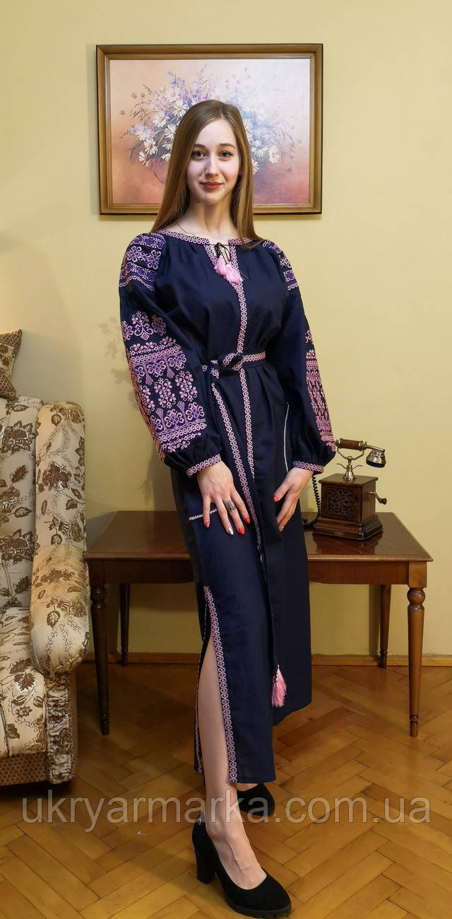 вишита сукня