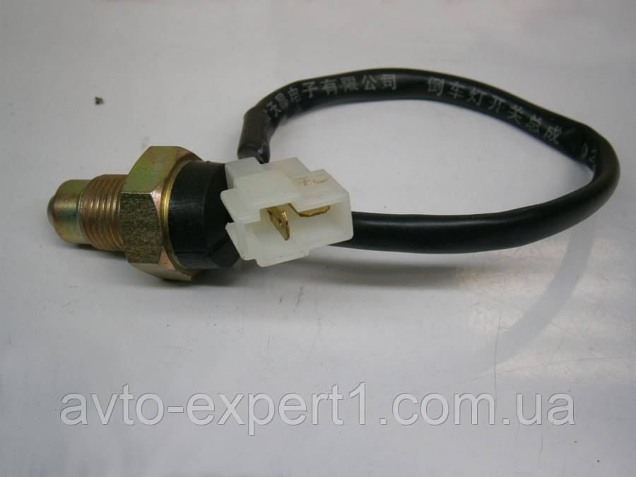 Датчик увімкнення заднього ходу Geely MK2, фото 1