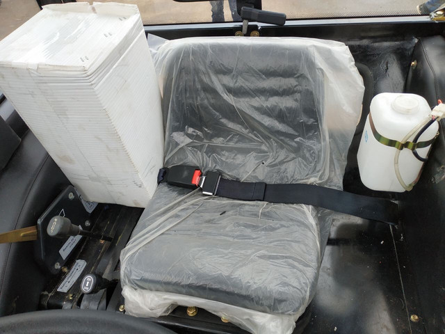 Сидение трактора JINMA JMT 404 СN купить трактор JINMA JMT 404 СN