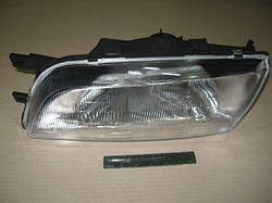 Фари основні та їх частини