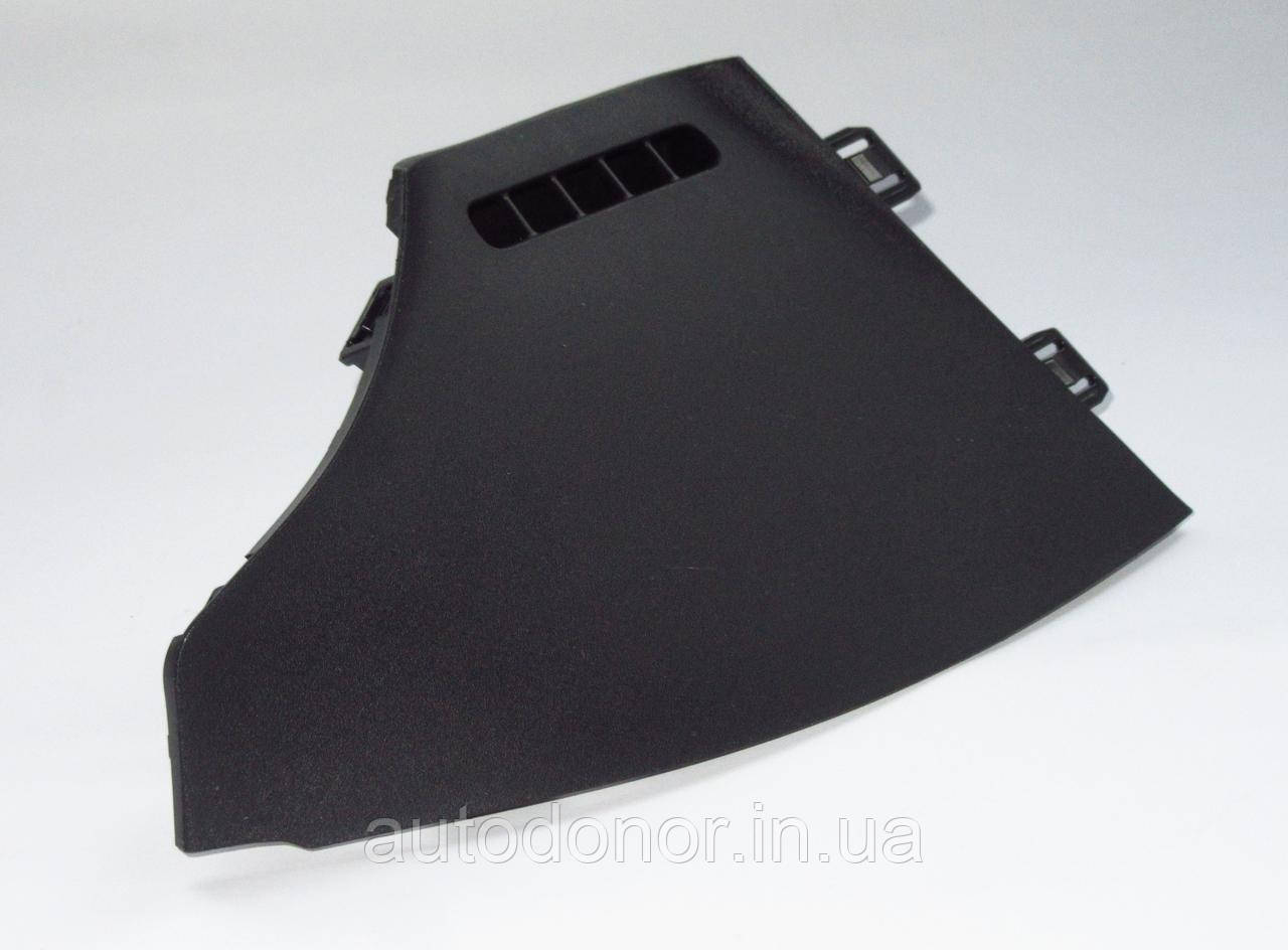 Накладка торпедо верхня ліва чорна G — GRAY Nissan Leaf AZE0 (13-17) 68135-3NF0B