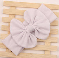 Широка дитяча біла пов'язка - ширина гумки 5см, окружність 40-54см, квітка 12см