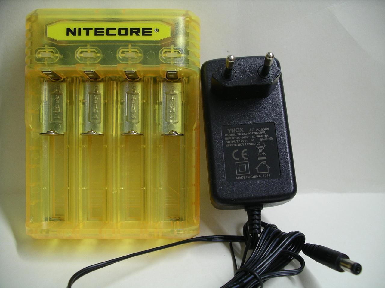 Зарядний пристрій Nitecore Q4 оригінальний, жовтий