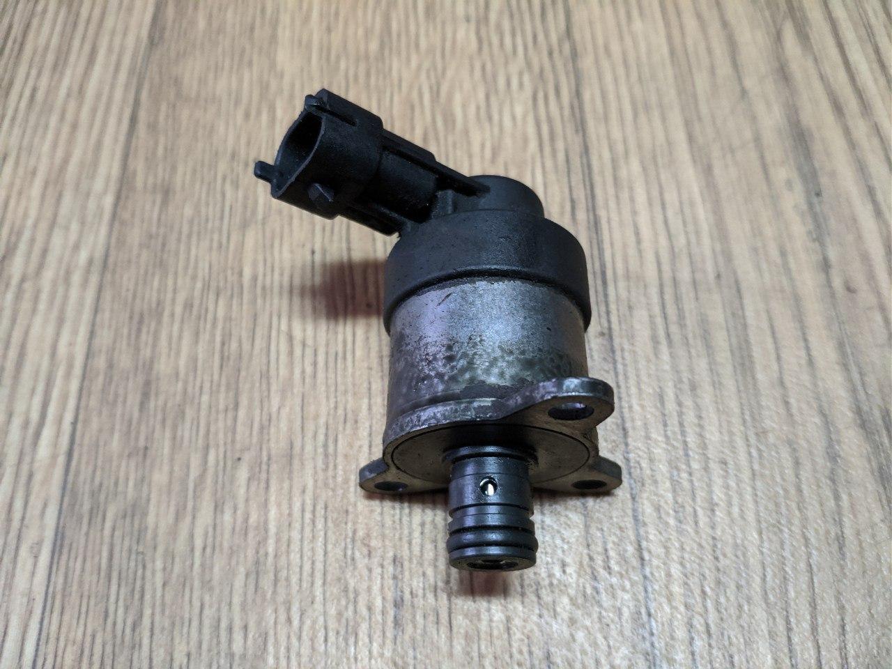 Клапан тиску палива (на ТНВД) Renault Trafic, Opel Vivaro 2.0, 2006-2011, 0928400769 (Б/У)