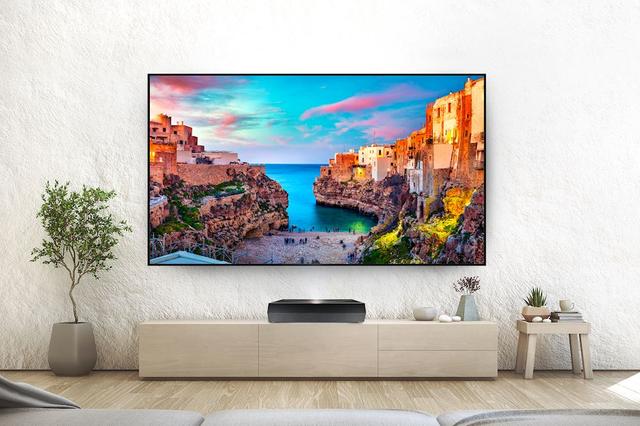 Optoma UHZ65UST короткофокусний 4K лазерний Smart проектор