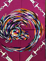 Шейный платок с добавкой натурального шёлка бежевый и малиновый с рисунком Малиновый