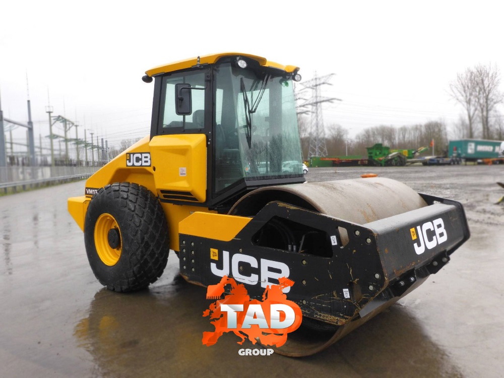 Ґрунтовий каток JCB VM137 (2018 г)