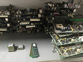 Материнські плати бо старі моделі