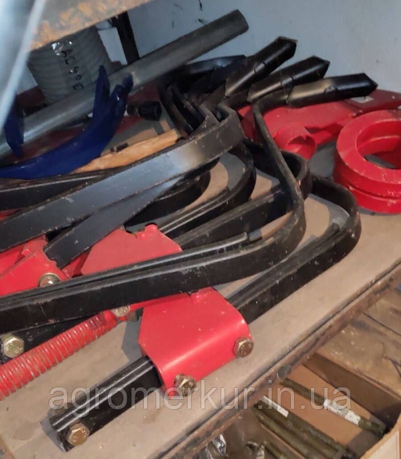 Стійка довка з кронштейном AC496832 Kverneland