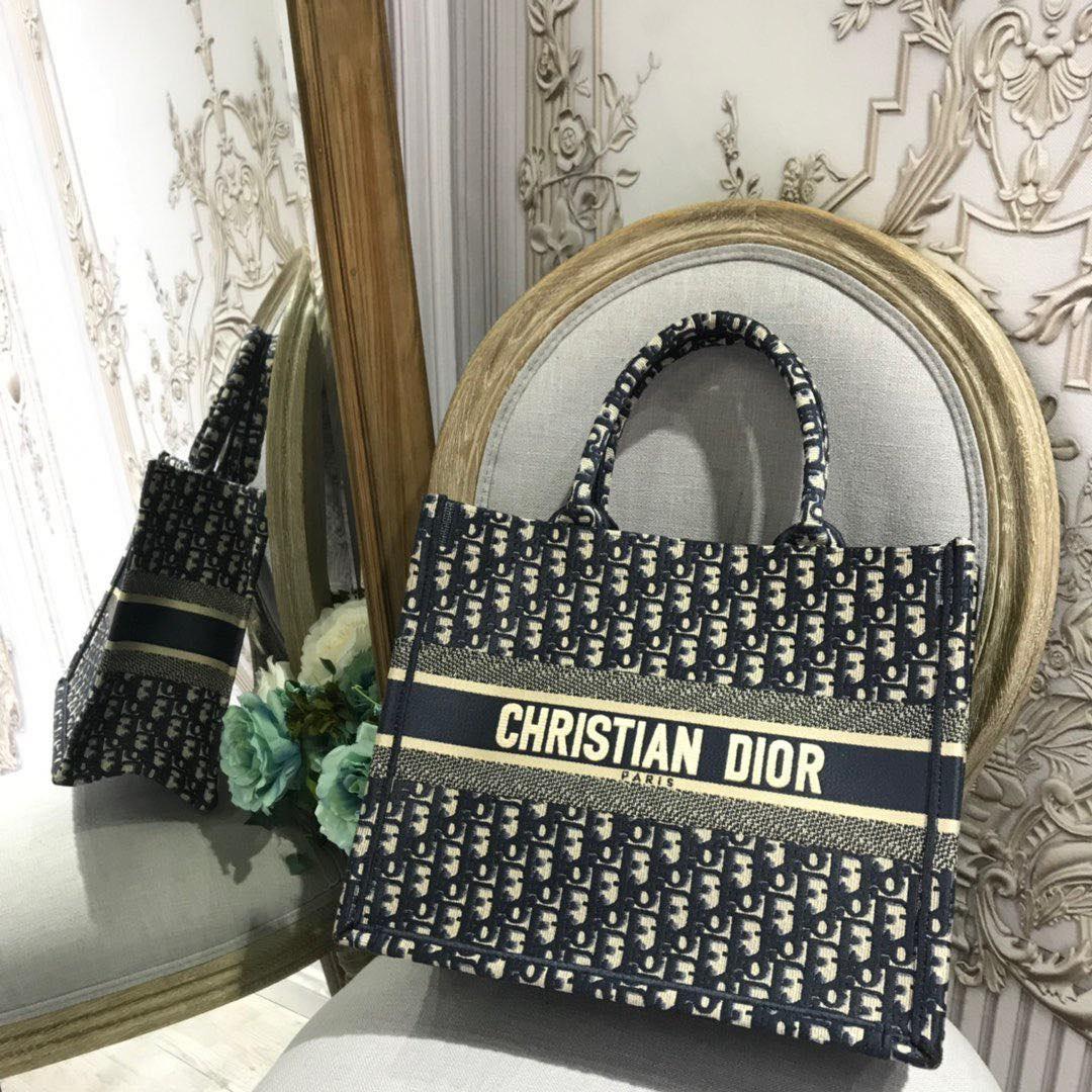 Сумка жіноча СD Book Tote