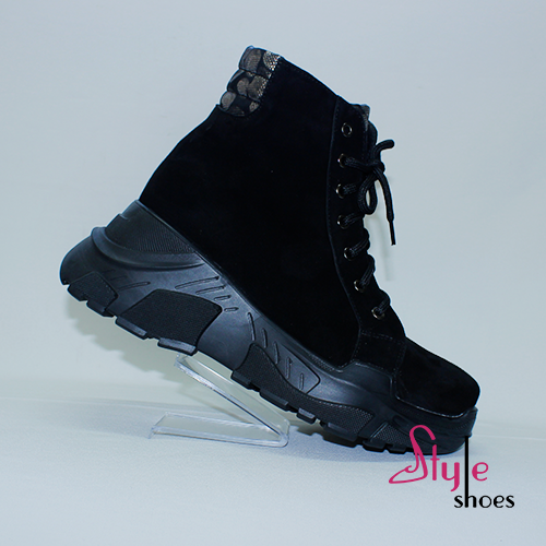 Замшові жіночі черевики на платформі «Style Shoes»