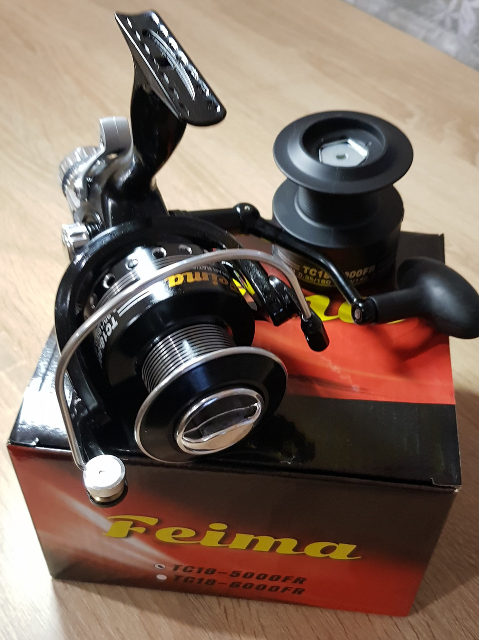 Котушка коропова FEIMA TC18-5000FR з байтранером 5+1