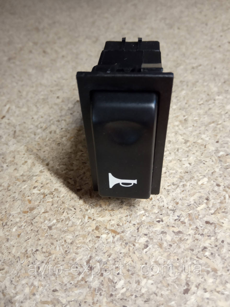 Кнопка увімкнення звукового сигналу в салоні ХАЗ — 3250 (АНТОН), фото 1