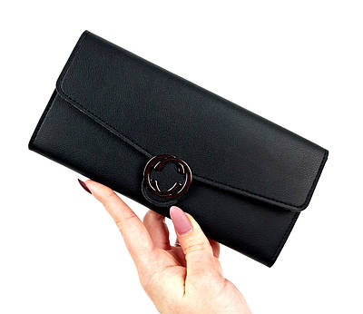 Чорний жіночий гаманець