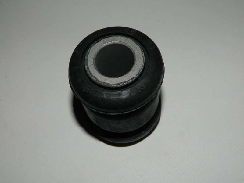 Сайлентблок передньої балки передній Авео YANGJI Корея 96535069, фото 1