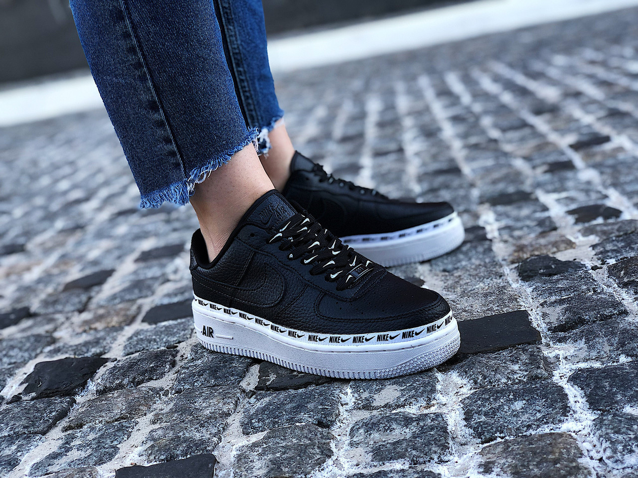 Кросівки жіночі Nike Air Force 1 '07 SE Premium (Розміри:37), фото 1