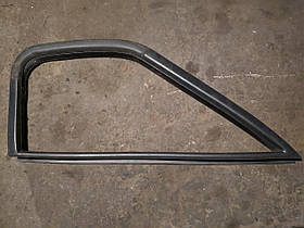 Ущільнювач скла-форточки передніх дверей правої Renault Master, Opel Movano 1998-2010, 7700351236 (Б/У)