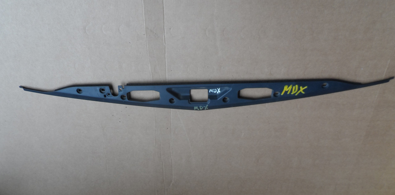 Накладка кришки багажника Acura MDX 74890STXA21 74890-STX-A2