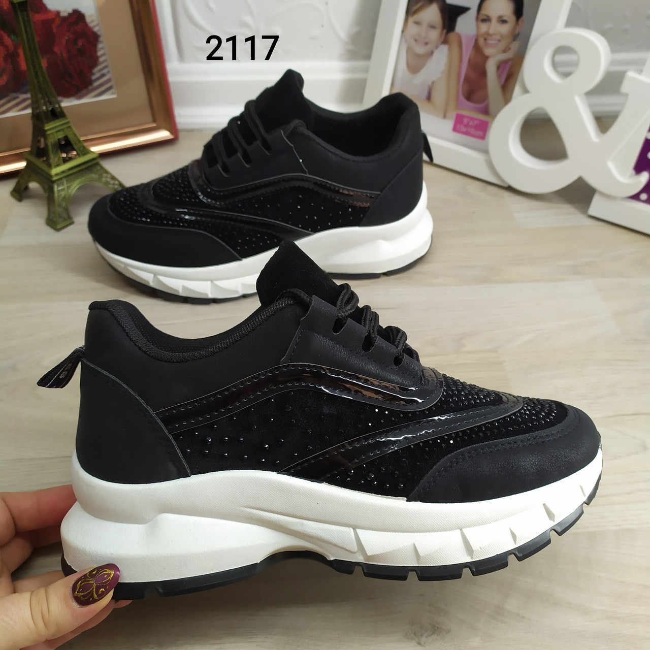 Жіночі кросівки Fashion, чорні, замша — нубук