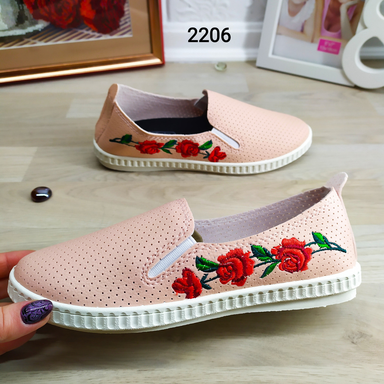 Жіночі літні рожеві мокасини, сліпони з вишивкою. Перфоровані., фото 1