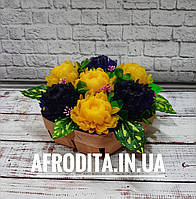 Кошик з милом ручної роботи із 7 хризантем