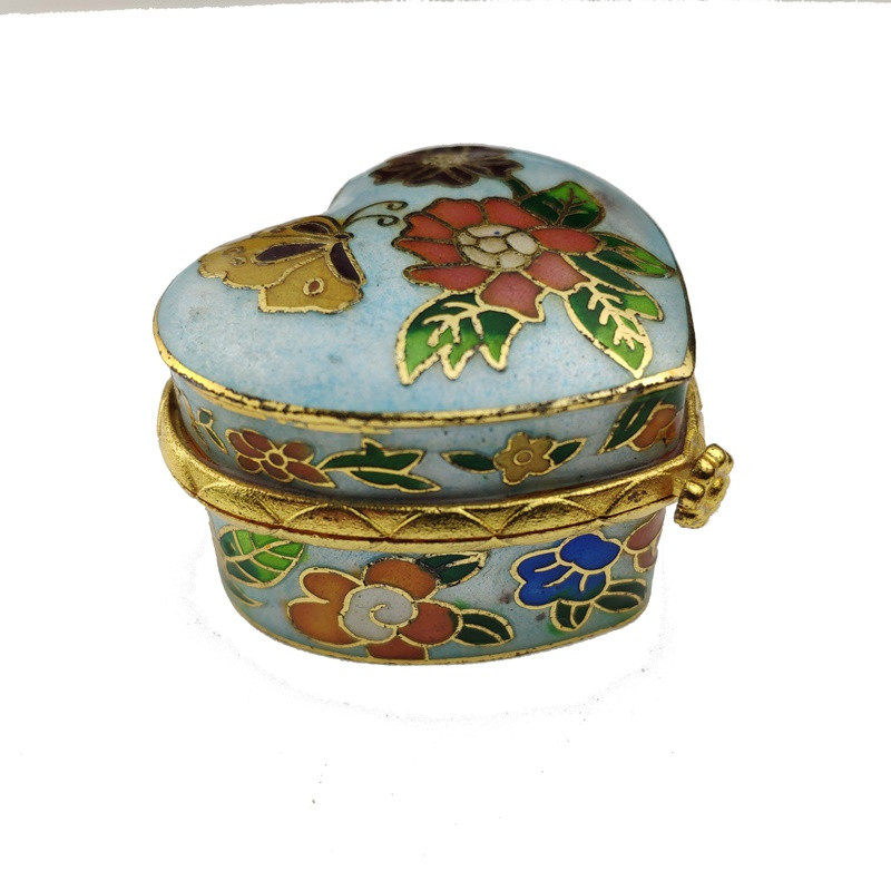 Скринька клуазоне у формі серця 5х5х3,5 см біла (С1092)