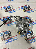 Лівий передній супорт на Рено Трафік 3 (Renault Trafic) новий оргінальний