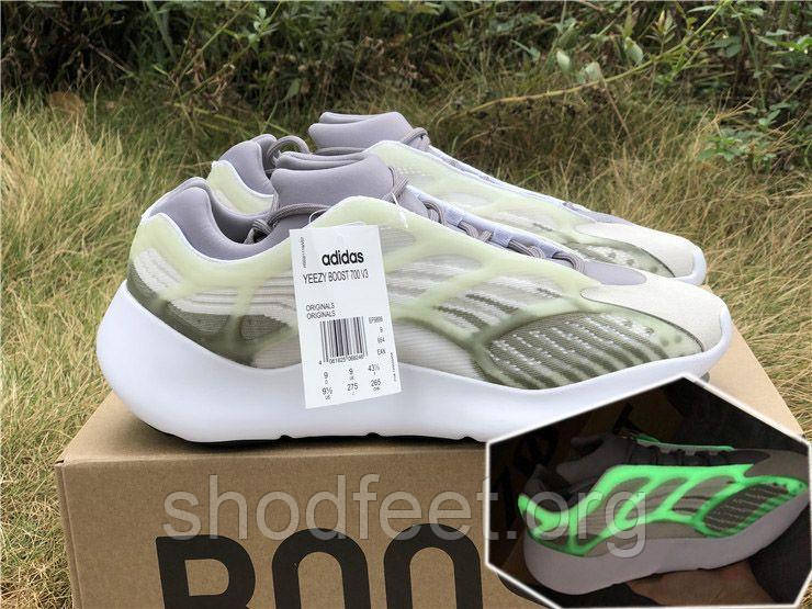 Yeezy 700 adidas sales verdi e bianche