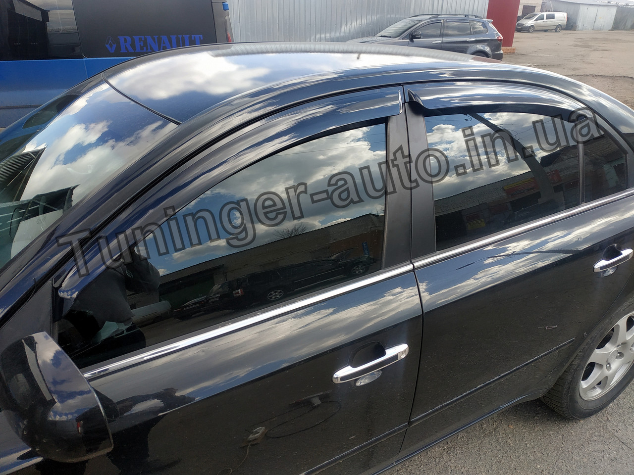 Вітровики, дефлектори вікон Hyundai Sonata NF Хюндай Соната 2005-2010 (Autoclover/Корея)