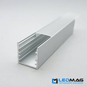 Профіль для світлодіодної стрічки накладної з розсіювачем 14x14 мм довжиновю по 2 метри