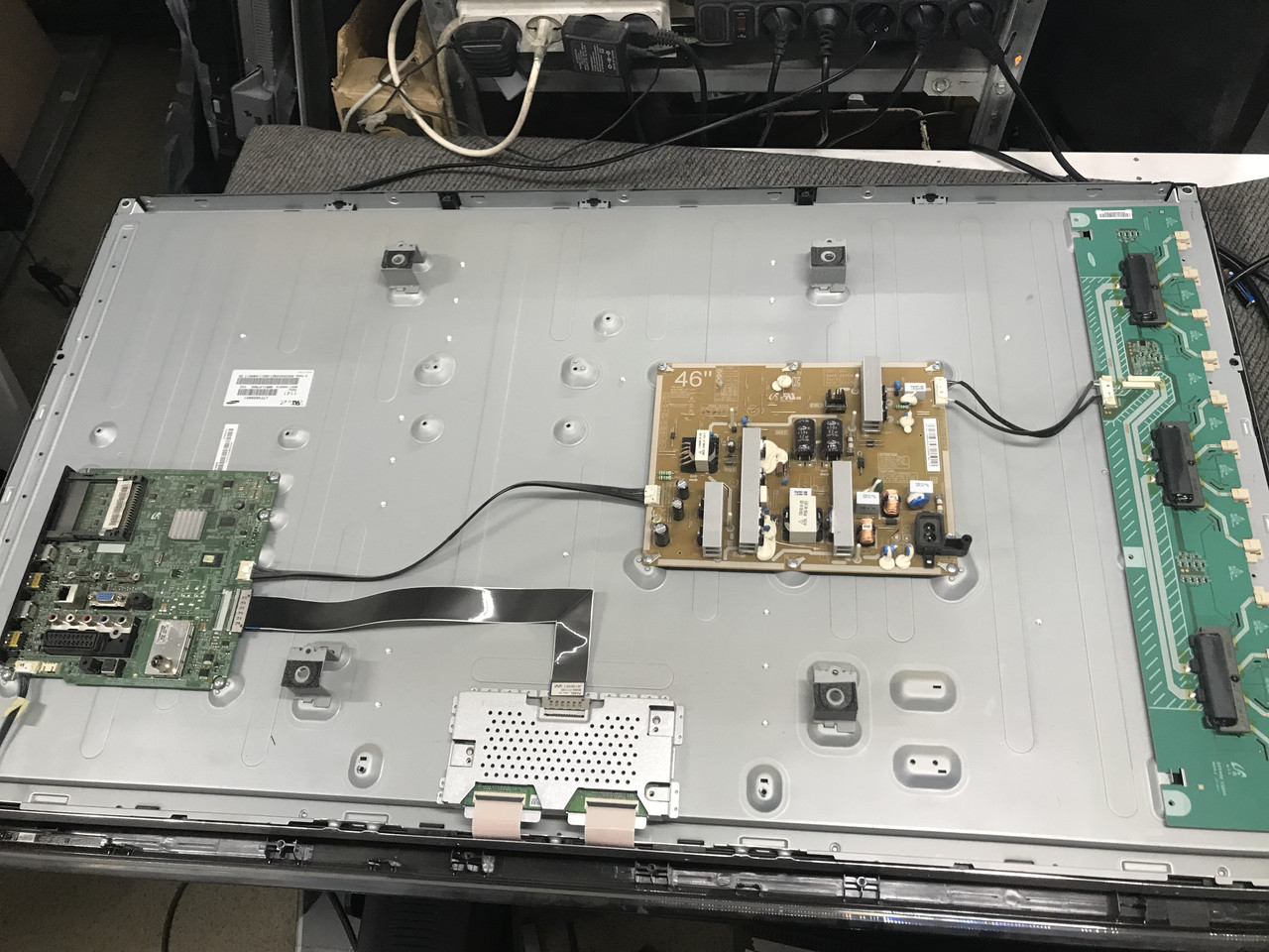 Запчастини до телевізора Samsung le46d551 (інвертор SST460-12A01, ткон S100FAPC2LV0.3), фото 1