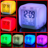 Цифровые светодиодные часы куб с ЖК-дисплеем и будильником, с изменяющимися цветами, для снятия стре