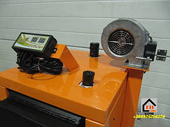 Автоматика на котлах ДТМ. Блок управління і турбіна примусового надува повітря. Всі моделі котлів ДТМ комплектуються блоком управління і турбіною.