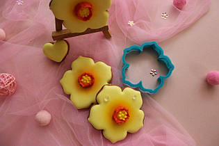 3D-формочки-вирубки для пряників "Квітка 7"