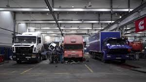 Ремонт і обслуговування вантажних автомобілів та автобусів, фото 1