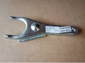 Вилка зчеплення Geely MK2 31223024-PTFC1