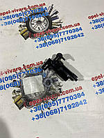 Моторчик-бачка омивача лобового скла новий Опель Віваро 3 з 2015- (Opel Vivaro)