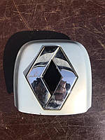 Накладка кнопки відриття кришки багажника ( логотип / значок / емблема ) Renault Clio 2