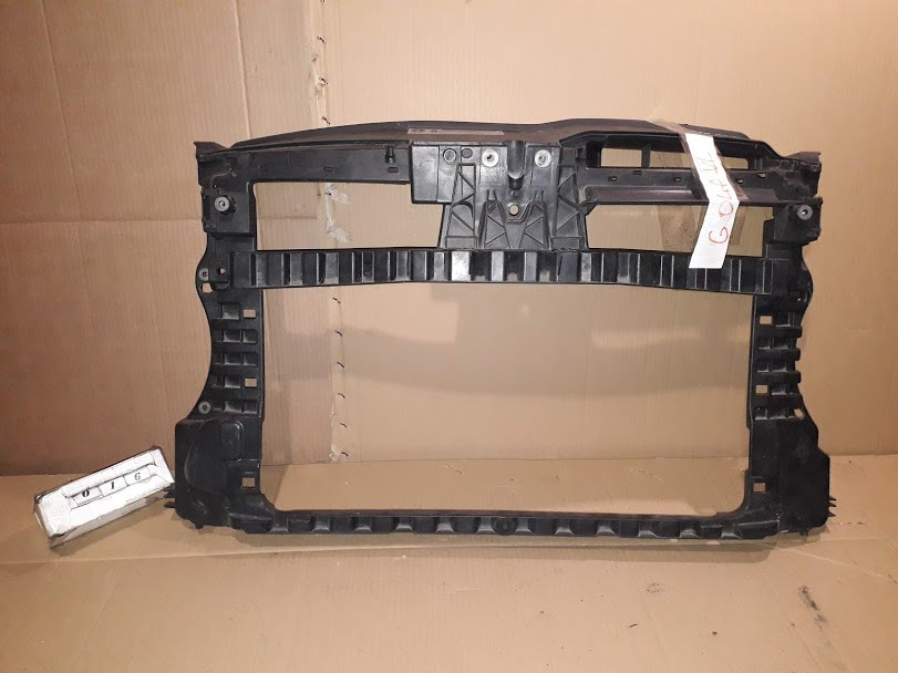 №16 Б/в панель передня 5K0805594F для Volkswagen Golf VI 2008-2013