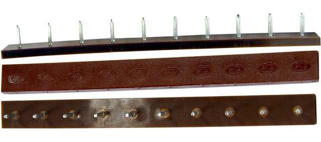 Смужка П/В «SIA» з штирькамі на 5 пар 235*22 т. 6,6 мм. коричн. (Латвія), фото 1