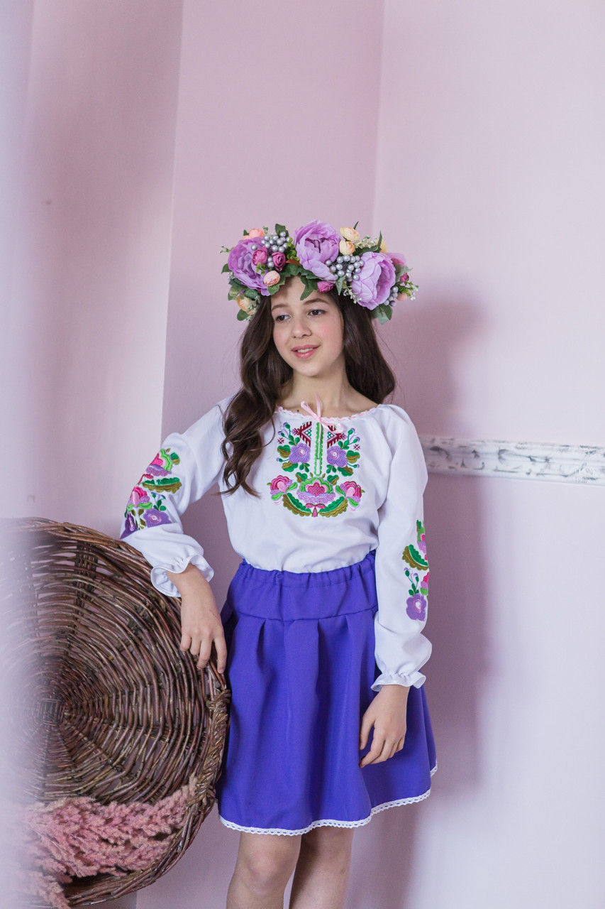Вишитий костюм для дівчинки Мальви фіолетовий блузка та спідниця