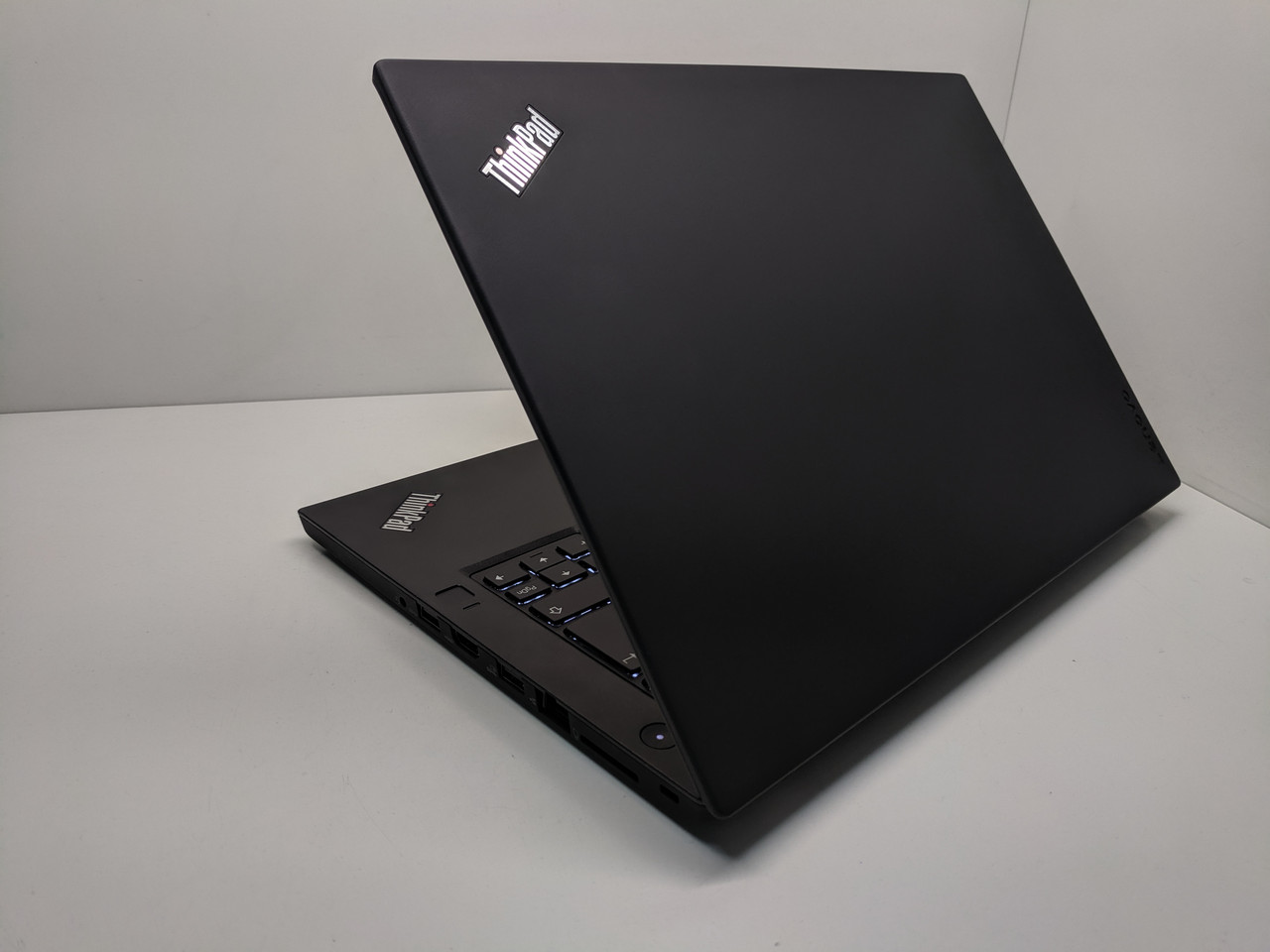 Ноутбук Lenovo ThinkPad T480