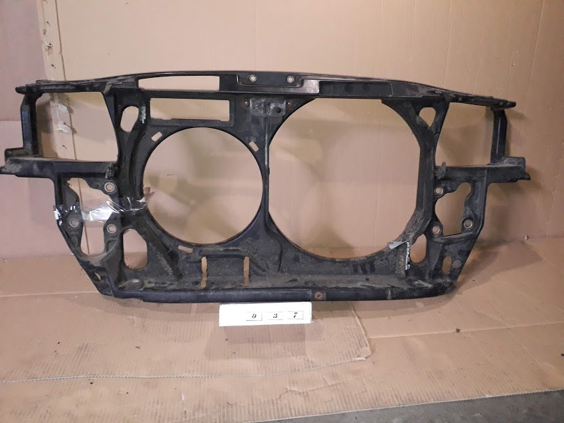№37 Б/в панель передня для Audi A4 B5 1994-2001