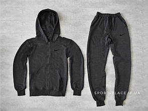 Чоловічий спортивний костюм Nike (Найк) темно сірий толстовка з замком чорна емблема штани, олімпійка (кельми)