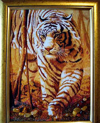 Картина з бурштину " Тигр" 30х40 см