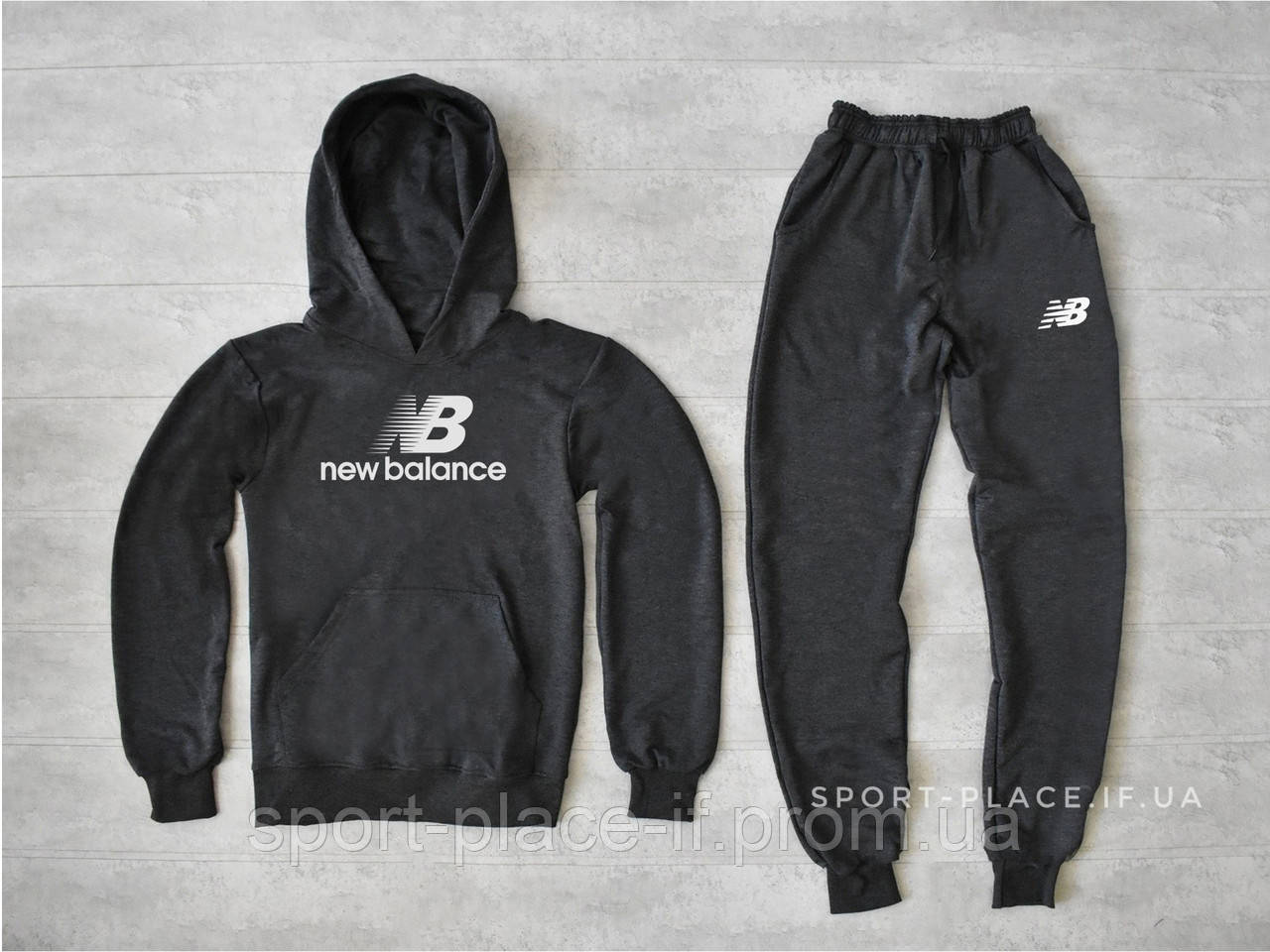Чоловічий спортивний костюм New Balance (Нью Беланс) темно сірий , толстовка велика біла емблема худі кенгуру